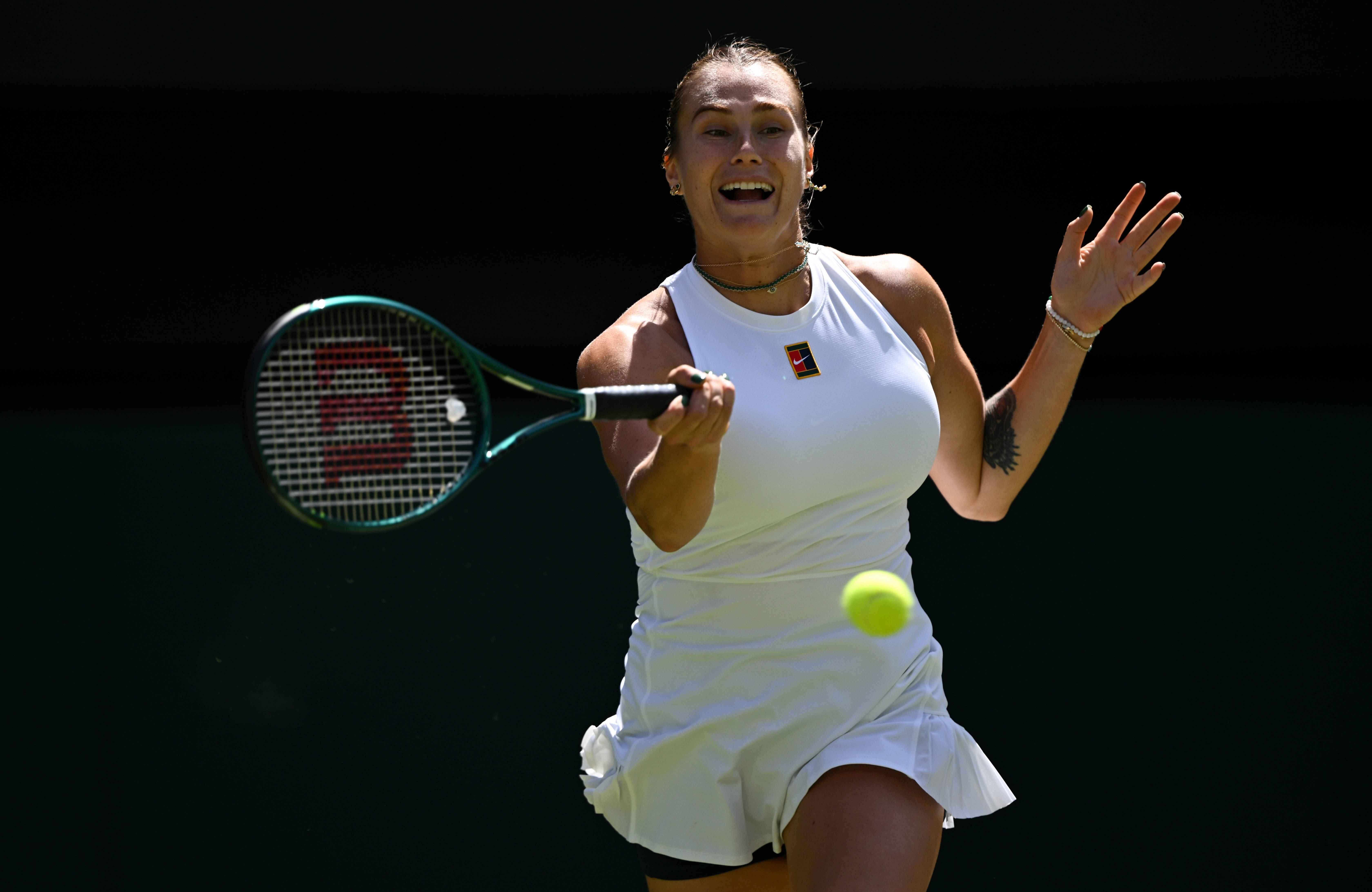 （体育）网球——温网：萨巴伦卡对阵阿尼西莫娃