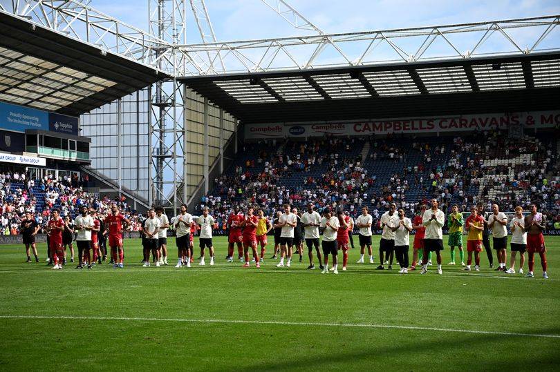 开云体育-若塔离世后利物浦第一战3-1 布拉德利努涅斯加克波破门