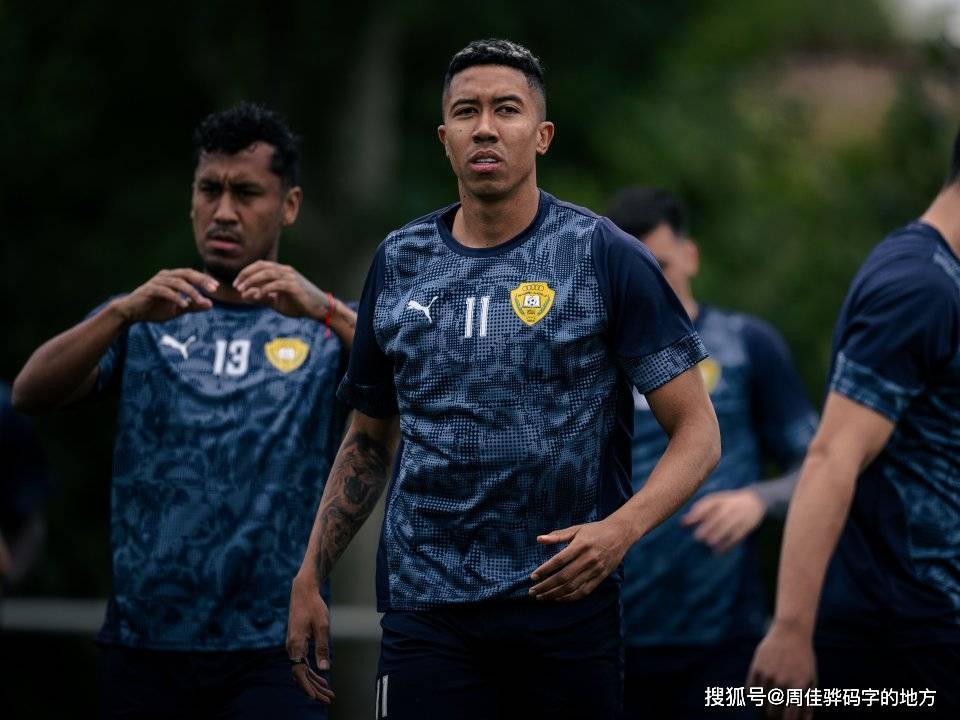 25岁中超旧将加盟迪拜祈祷,转会费500万欧元,合同签3年