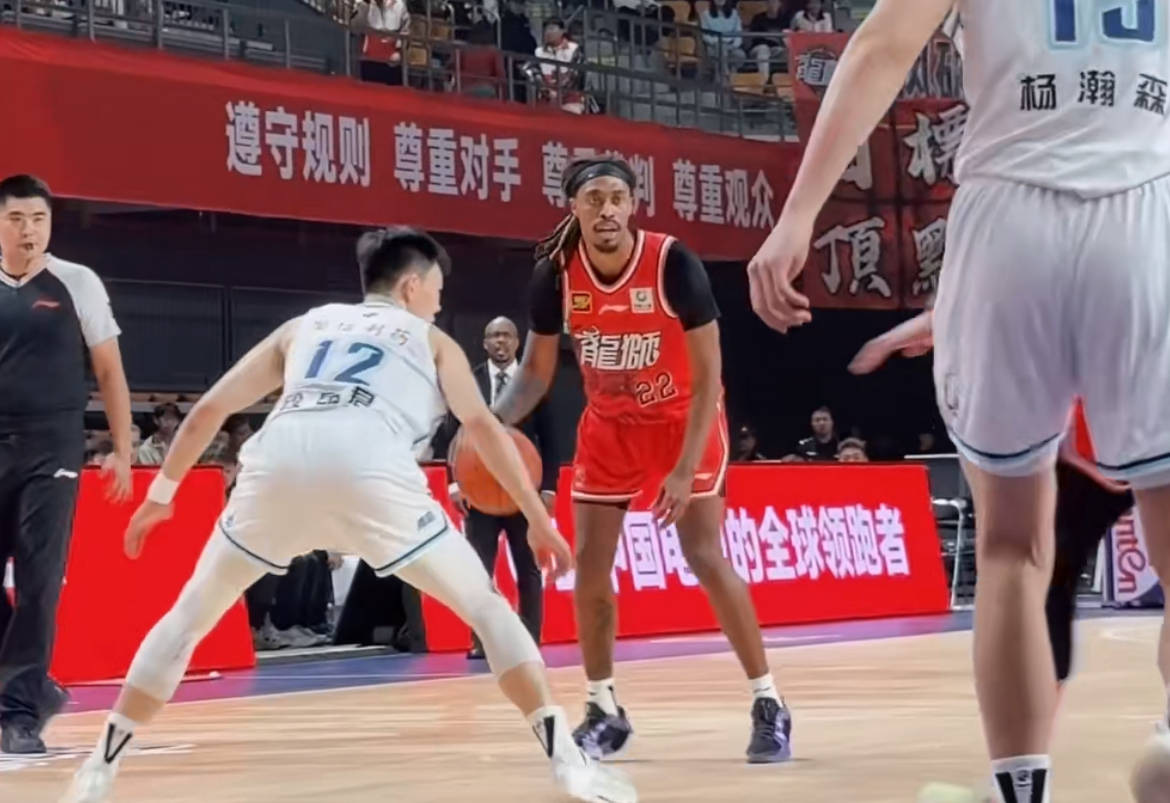 太适合广东队！广州旧将被CBA多队看中，这才是杜锋要的小外援？