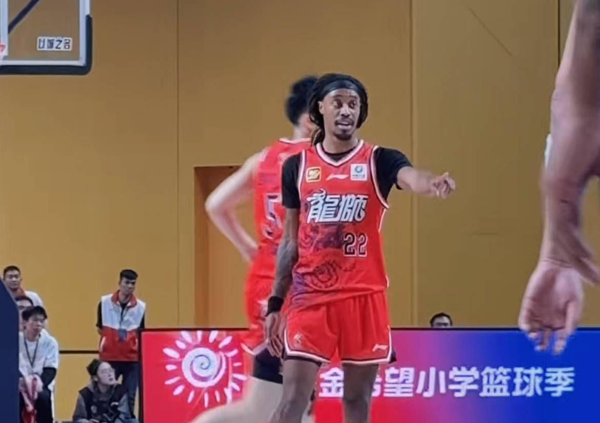 开云体育-1米93锋卫大杀器！CBA外援市场又一“大鱼”，或被广东队挖走？