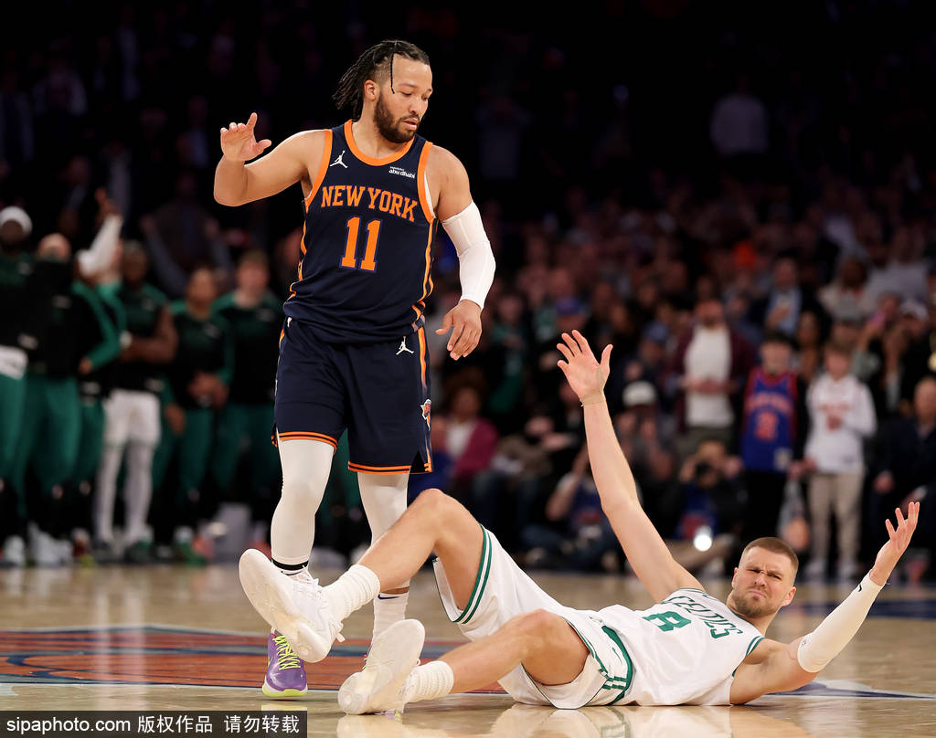 波士顿凯尔特人迎战纽约尼克斯：波神回归能否力挽狂澜？