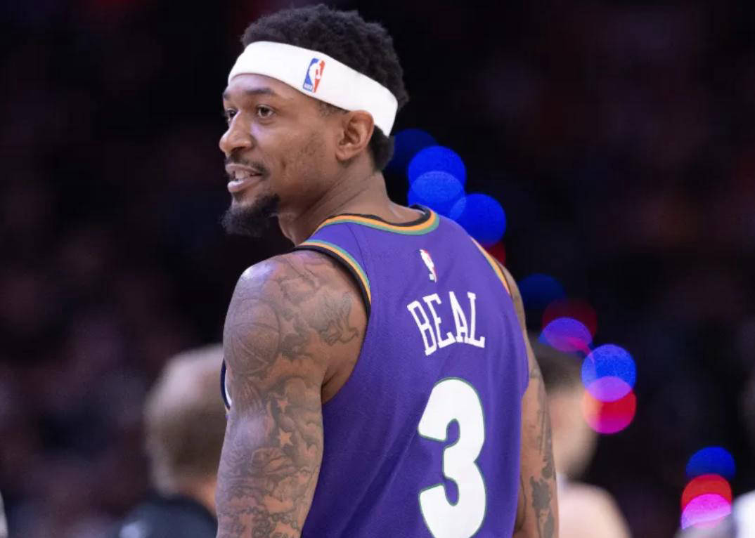 比尔加盟洛杉矶快船，与哈登和伦纳德组成三巨头