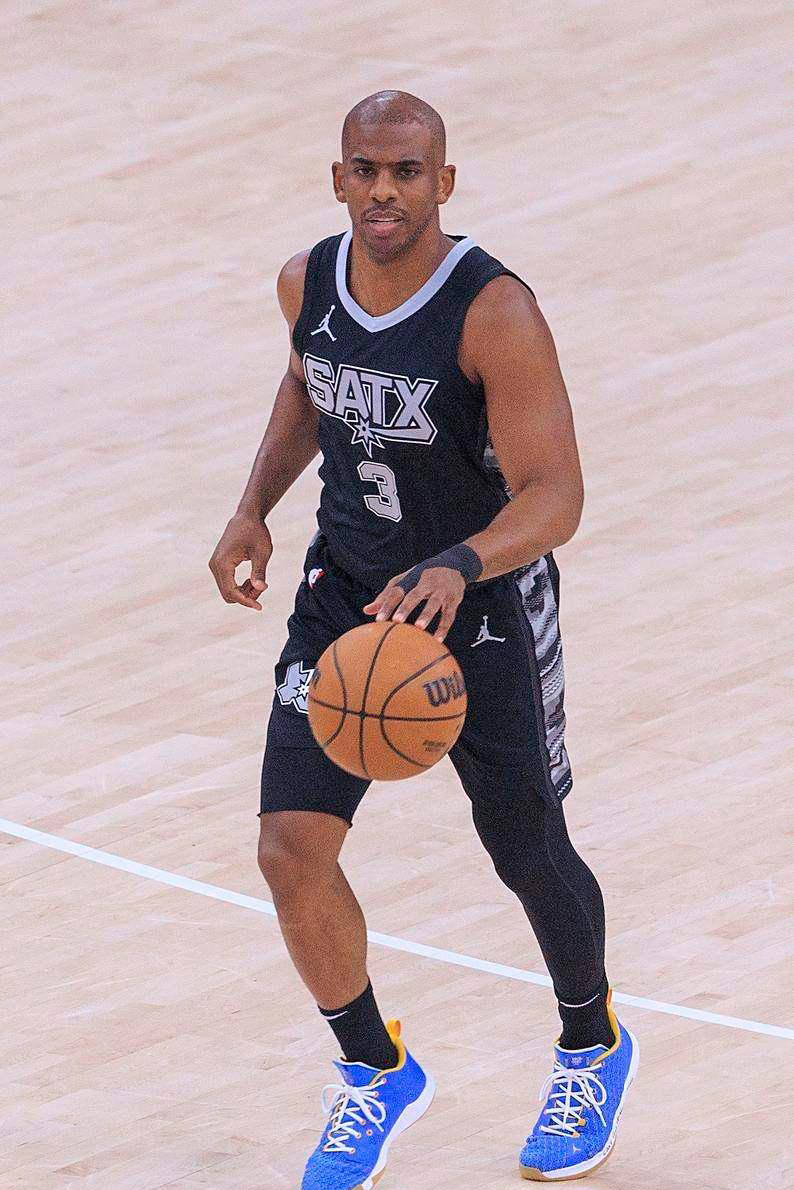 ESPN记者透露:保罗将选择加盟洛杉矶快船而非菲尼克斯太阳