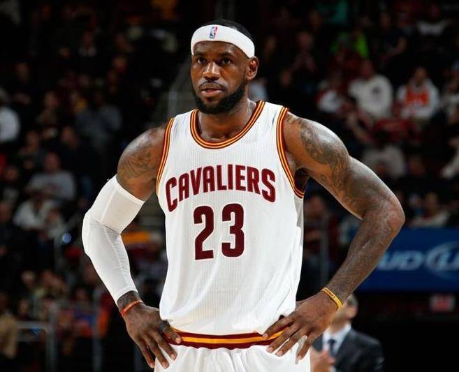 德玛尔德罗赞:中投王者的复兴之旅,圣安东尼奥马刺的得分保障。