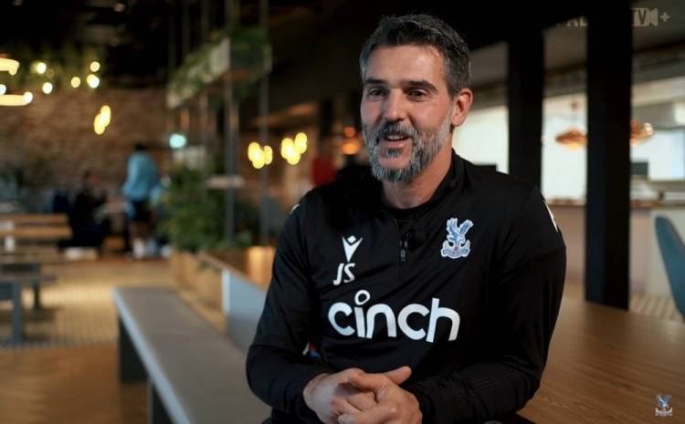 开云体育平台-TA：水晶宫门将教练迪安-凯利离任，名宿斯佩罗尼暂时接替