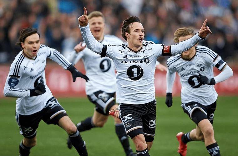 开云体育-周日030 德甲 05-05 01:30 [7]美因茨 VS 法兰克福[3]