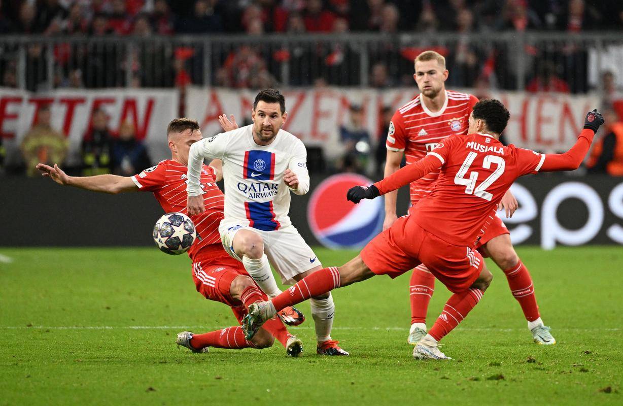 开云体育app-德甲：拜仁慕尼黑VS门兴格拉德巴赫 德甲焦点战：拜仁慕尼黑主场迎战门兴格拉德巴赫 争冠关键战一触即发