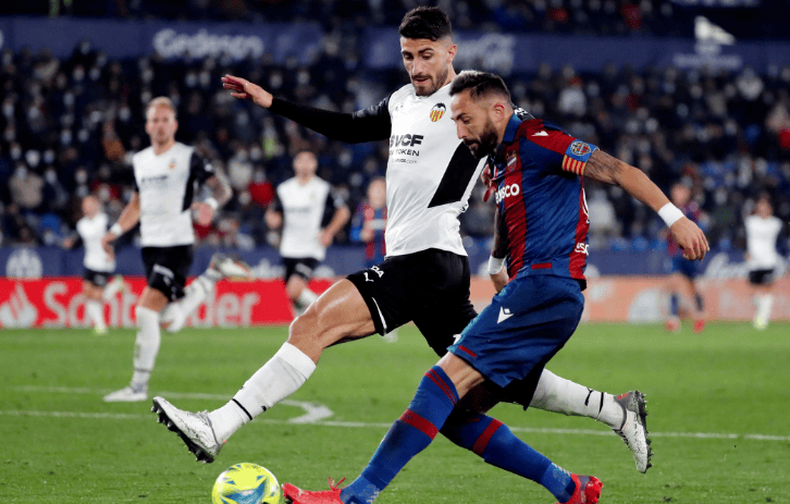 开云体育网址-阿拉维斯 VS 巴伦西亚