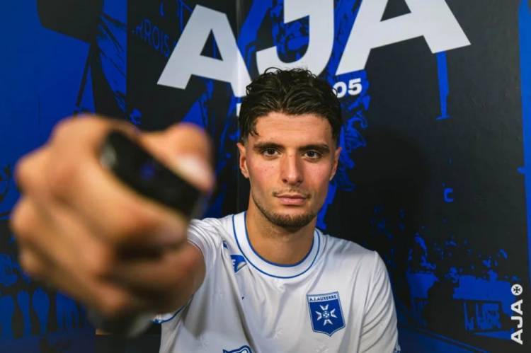 开云体育平台-官方：欧塞尔租借博洛尼亚中场欧萨马-埃尔-阿祖齐