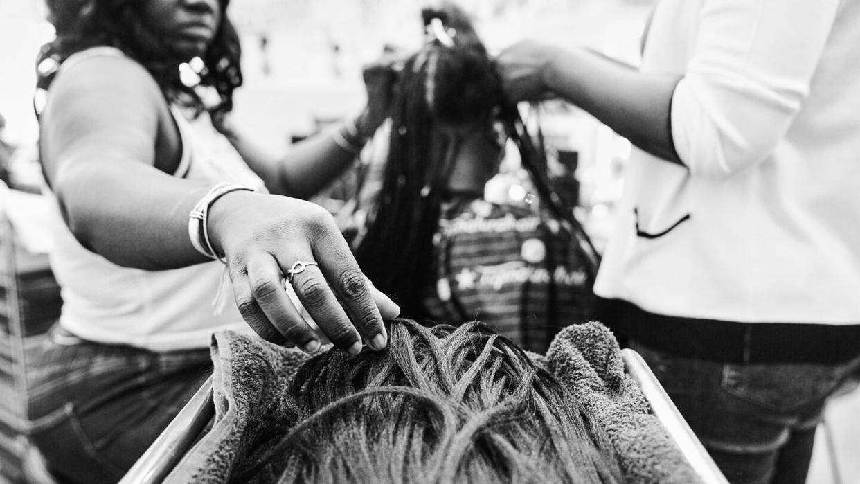 开云体育官网-中国假发制品涨价 亚特兰大黑人发愁