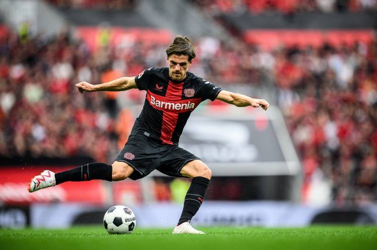 开云体育网址-德天空：奥格斯堡有意夏窗签霍夫曼，球员想要留在勒沃库森