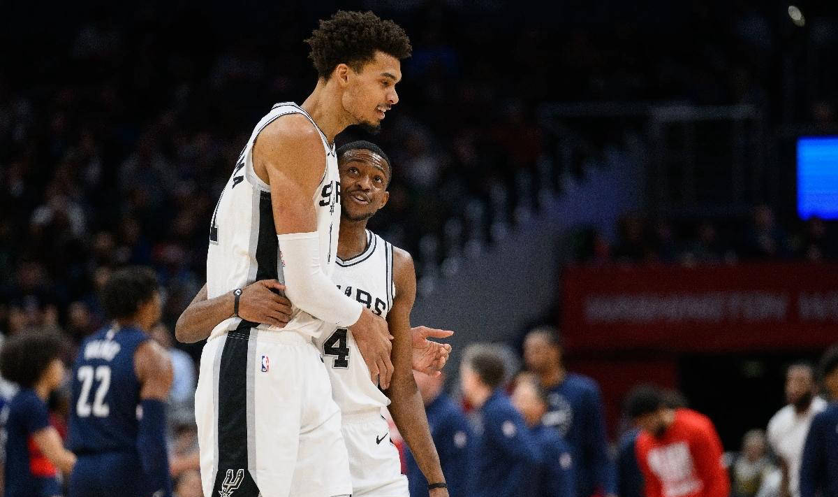 开云体育-圣安东尼奥马刺续约达龙福克斯，薪水或有变动