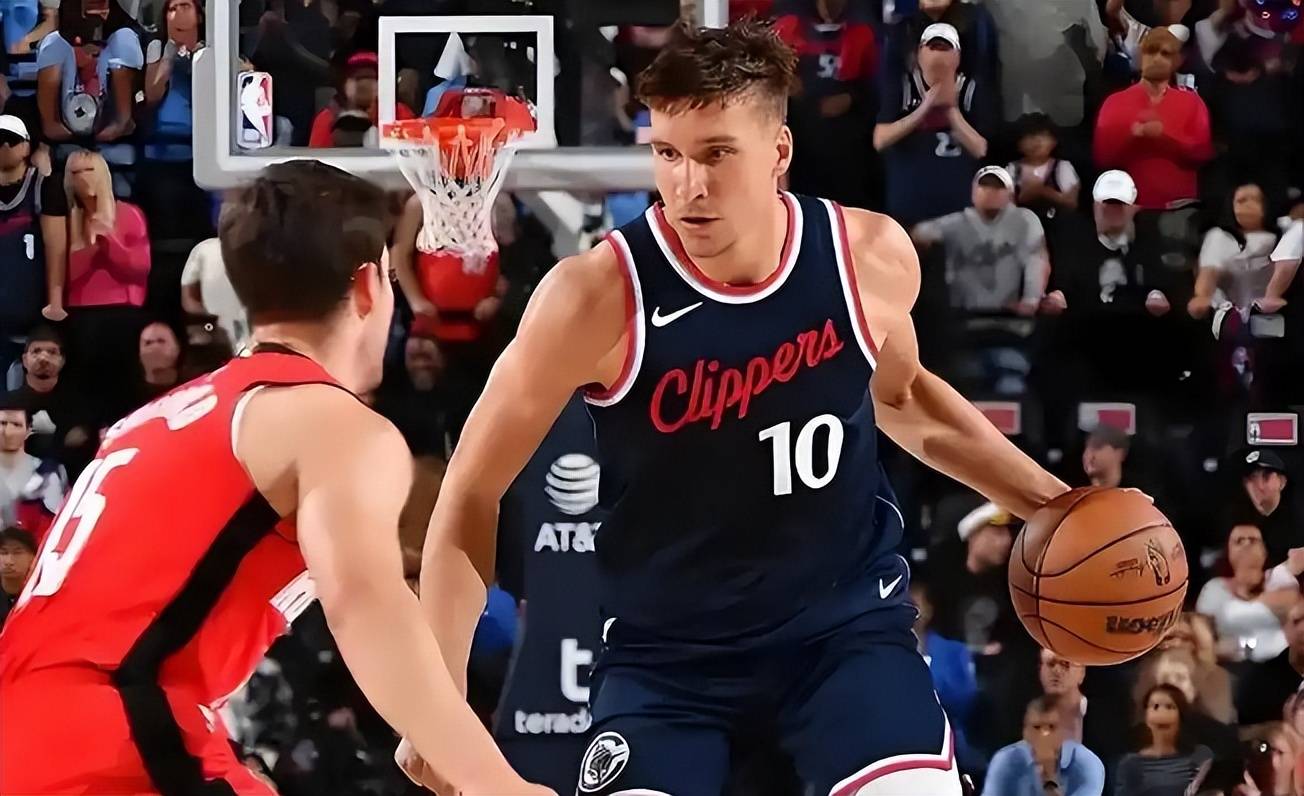 再见霍乐迪！火箭、灰熊、快船酝酿三方交易，1米85后卫空降休斯顿