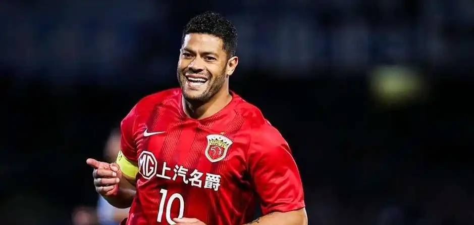 重返中超，胡尔克加盟山东鲁能？官宣决定，5年中超薪水曝光